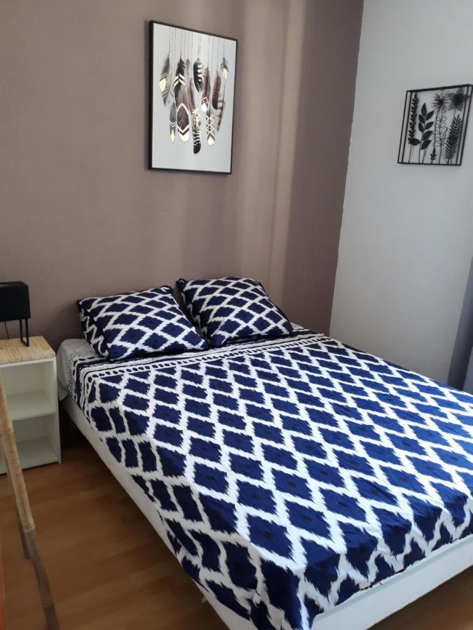 5 Minutes Des Arenes, Parking Gratuit, 6 Couchages نيم المظهر الخارجي الصورة